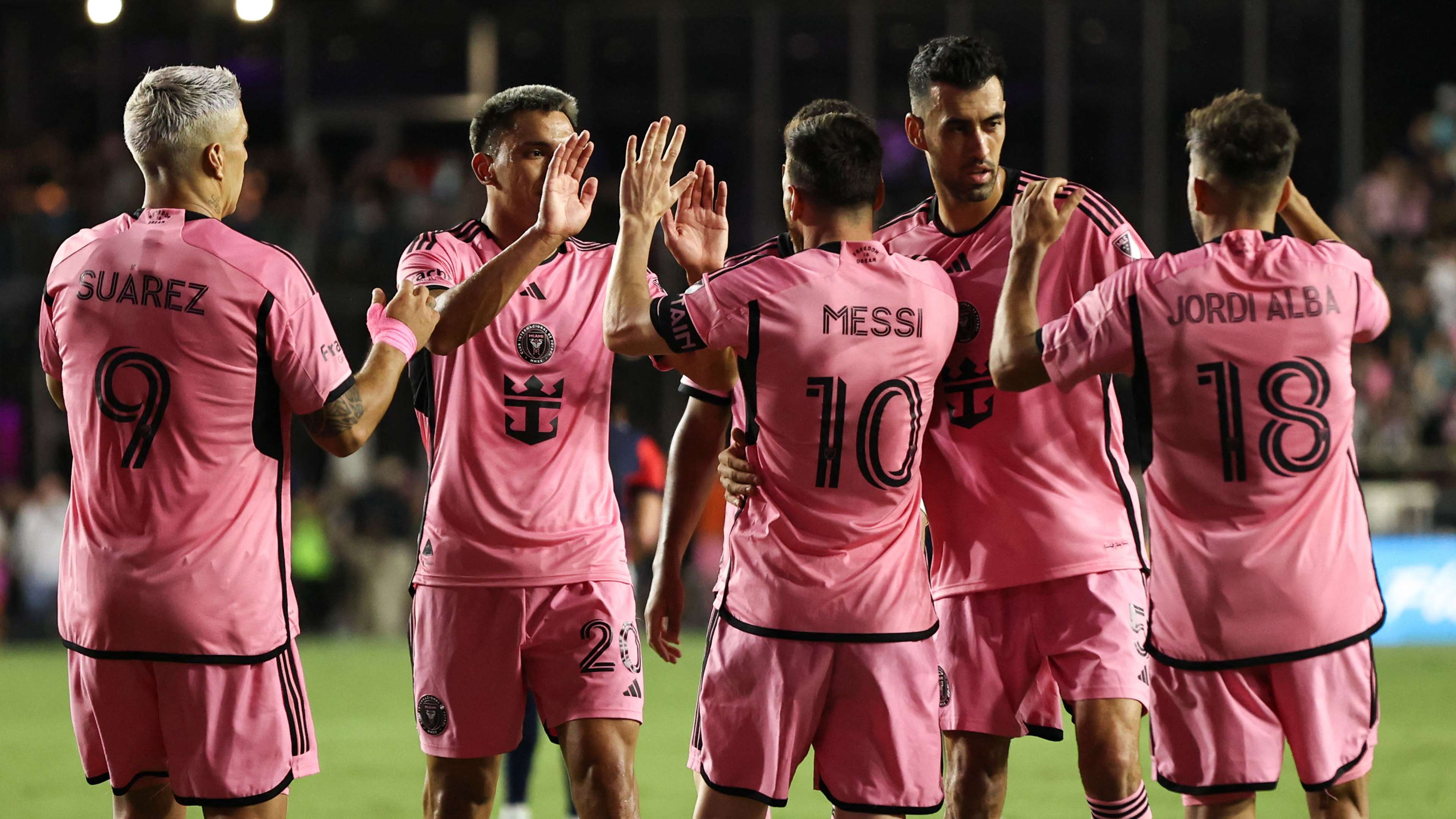 与挑战并存 与挑战并存